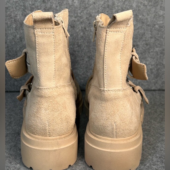 Dolce Vita Avari Chunky Lug Boot Women’s 8 Dune Tan Suede Ankle Boots Buckles - Picture 7 of 11